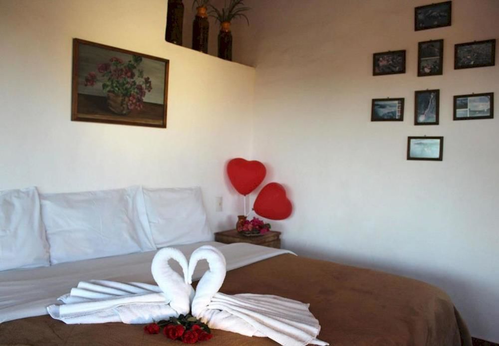 Hotel Bugamvillas 타팔파 외부 사진