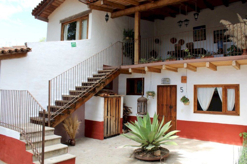 Hotel Bugamvillas 타팔파 외부 사진